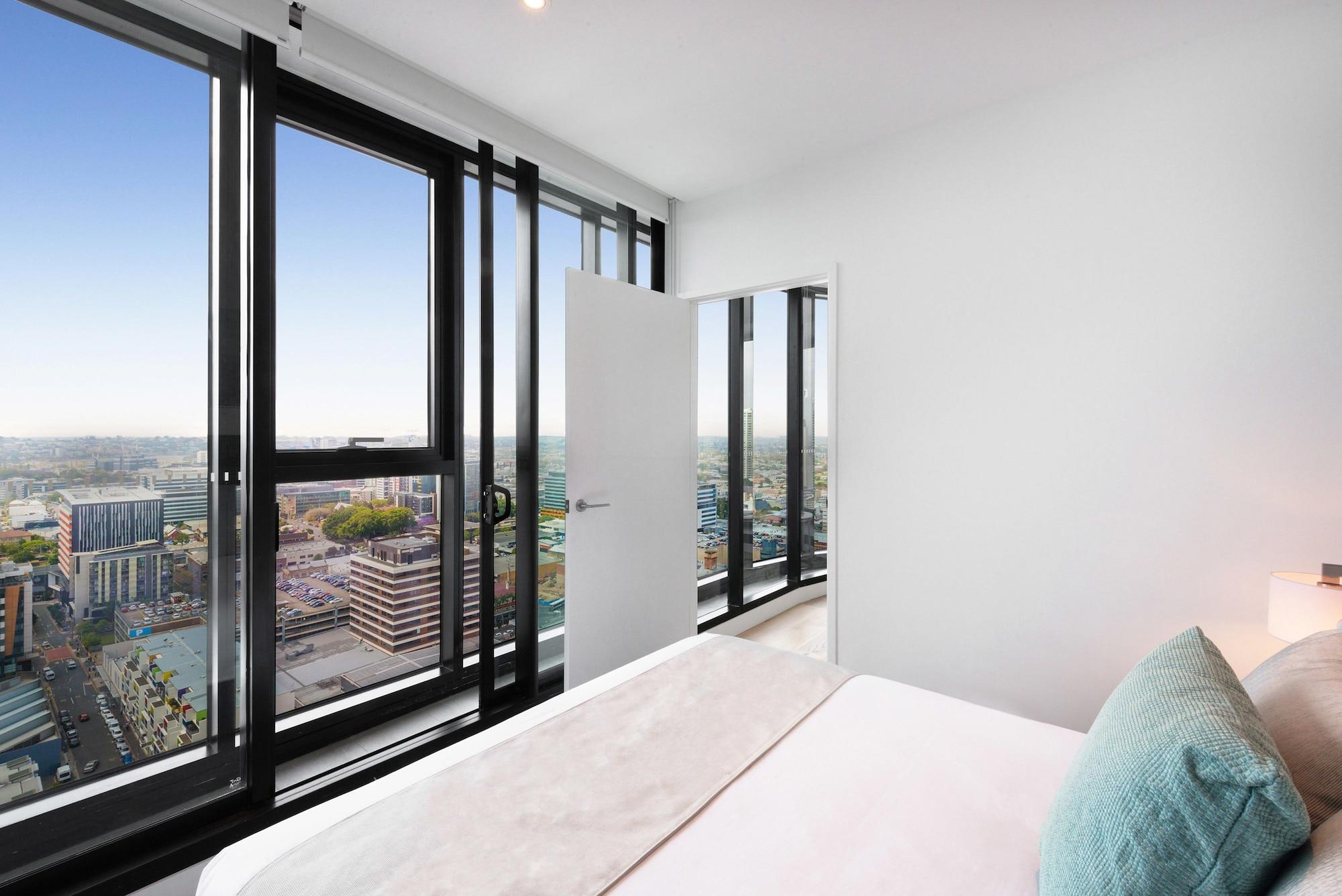 Fv By Peppers Aparthotel Brisbane Exterior photo Apartment bedroom