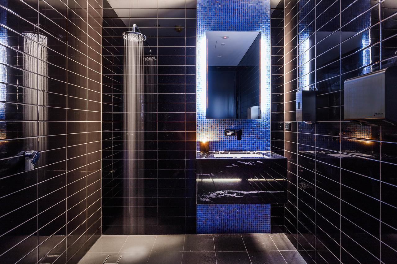 Fv By Peppers Aparthotel Brisbane Exterior photo Bathroom