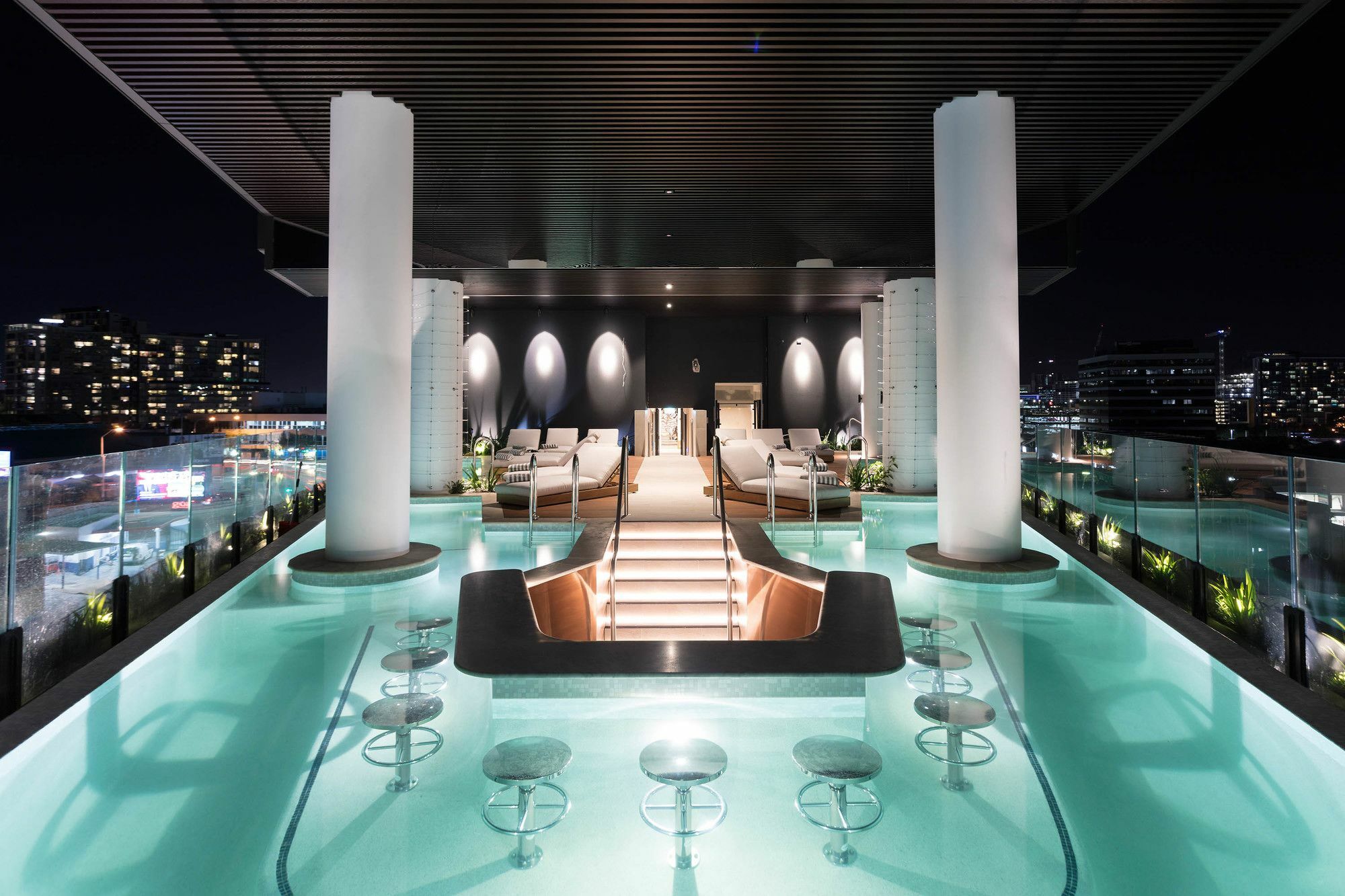 Fv By Peppers Aparthotel Brisbane Exterior photo Sky Bar